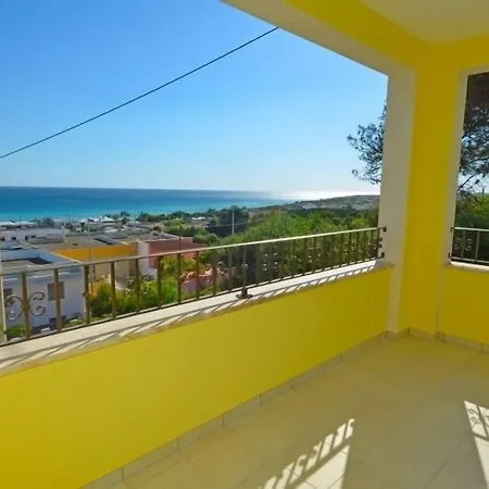 卢坎托鲁住宿加早餐旅馆 4* 佩斯科勒海滨