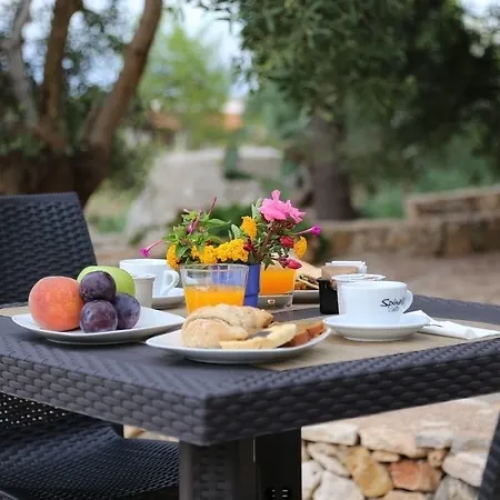 Lu Cantoru Bed & Breakfast